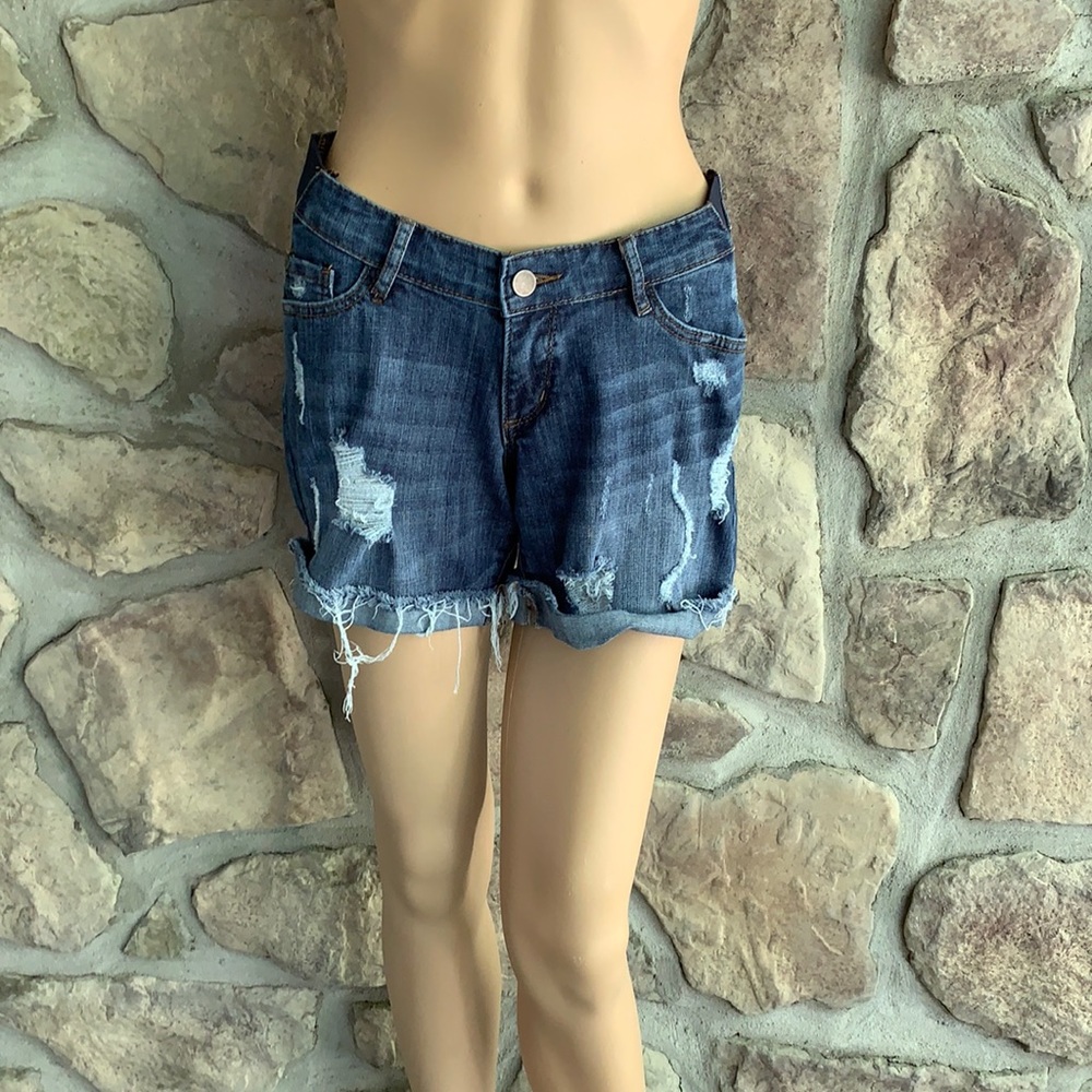 LUXE ESSENTIALS | Maternity Distressed Jean Shorts